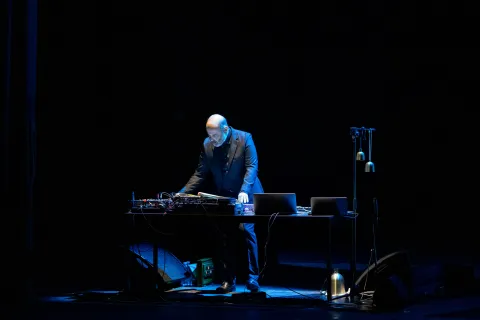 Elio Germano e Teho Teardo al Teatro Galli "Paradiso XXXIII"