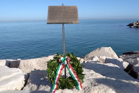 Giornata del ricordo_Biblioteca di pietra