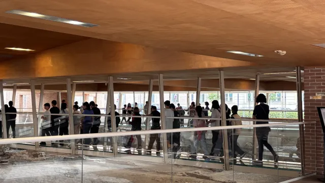 Scuola in visita alla Domus