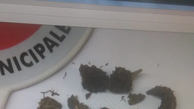 arresto_per_spaccio_marijuana.jpg