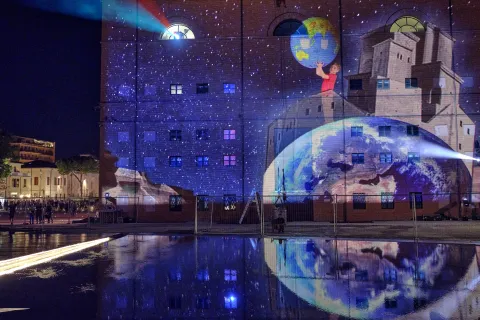 spettacolo apertura Fellini Museum