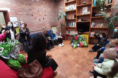 consegna delle uova di pasqua ai bimbi ospiti del ceis