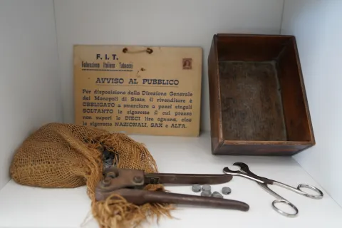 La tabaccheria Biagini di Torre Pedrera diventa Bottega Storica