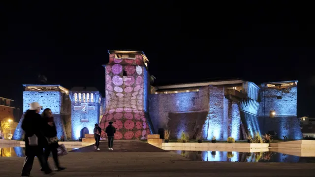 video mapping in Piazza Malatesta