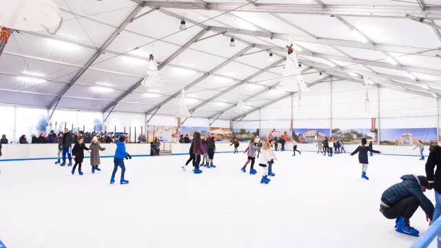 pista ghiaccio coperta