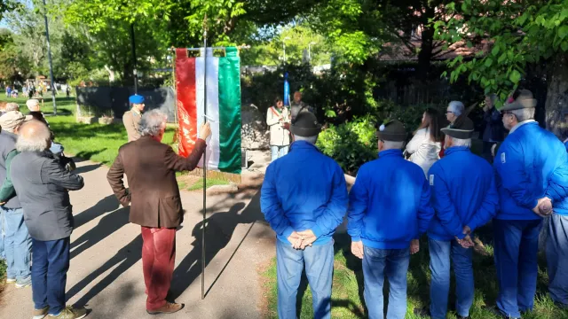 cerimonia al parco briolini 22 apr 26