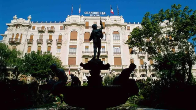 grand hotel