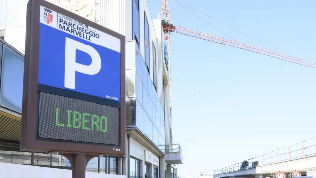 parcheggio interrato di piazza Marvelli