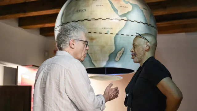 arlton Cuse, John Ridley e Robert Powell in visita al Fellini Museum 2026