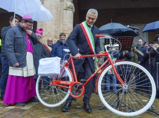 Rimini accoglie il nuovo vescovo Nicolò