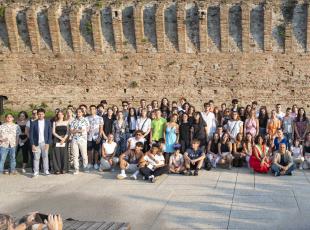 Cerimonia dei traguardi: 203 studenti di 13 istituti scolastici premiati nell'arena Francesca da Rimini
