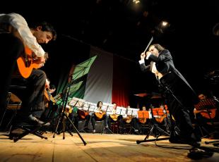 italian youth guitar orchestra