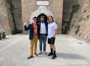 Dylan Sprousee, Michele Lari e Luke Spencer in visita al Fellini Museum